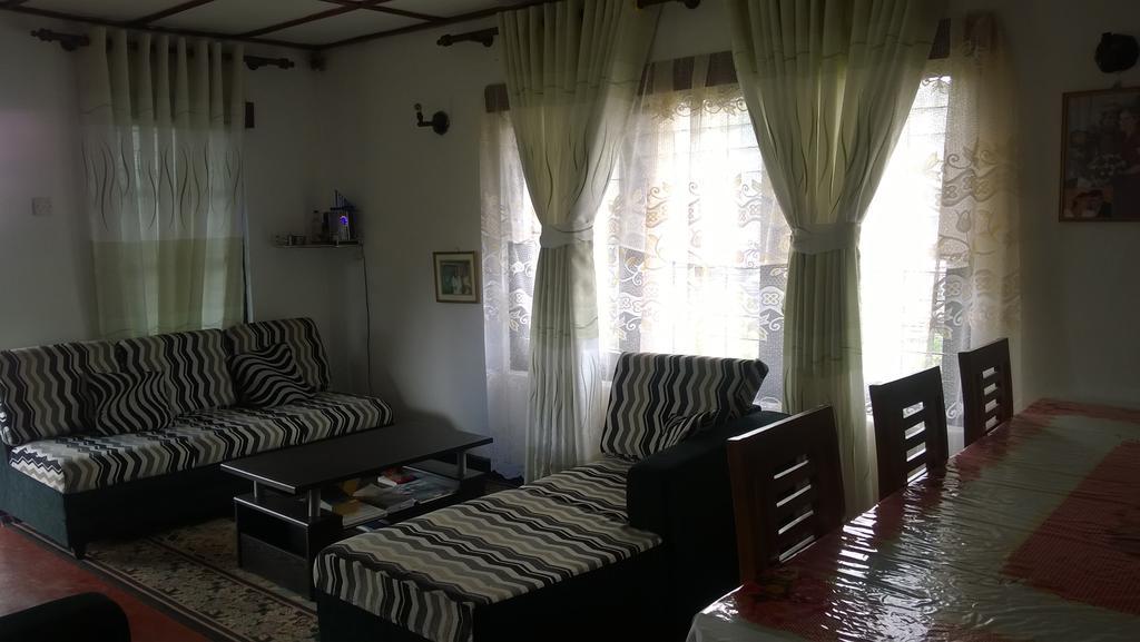 Srihelyes Inn Nuwara Eliya Ngoại thất bức ảnh